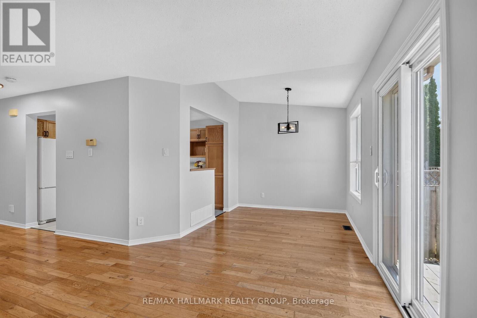 82 Whalings Circle, Ottawa, Ontario  K2S 1S4 - Photo 11 - X13778546