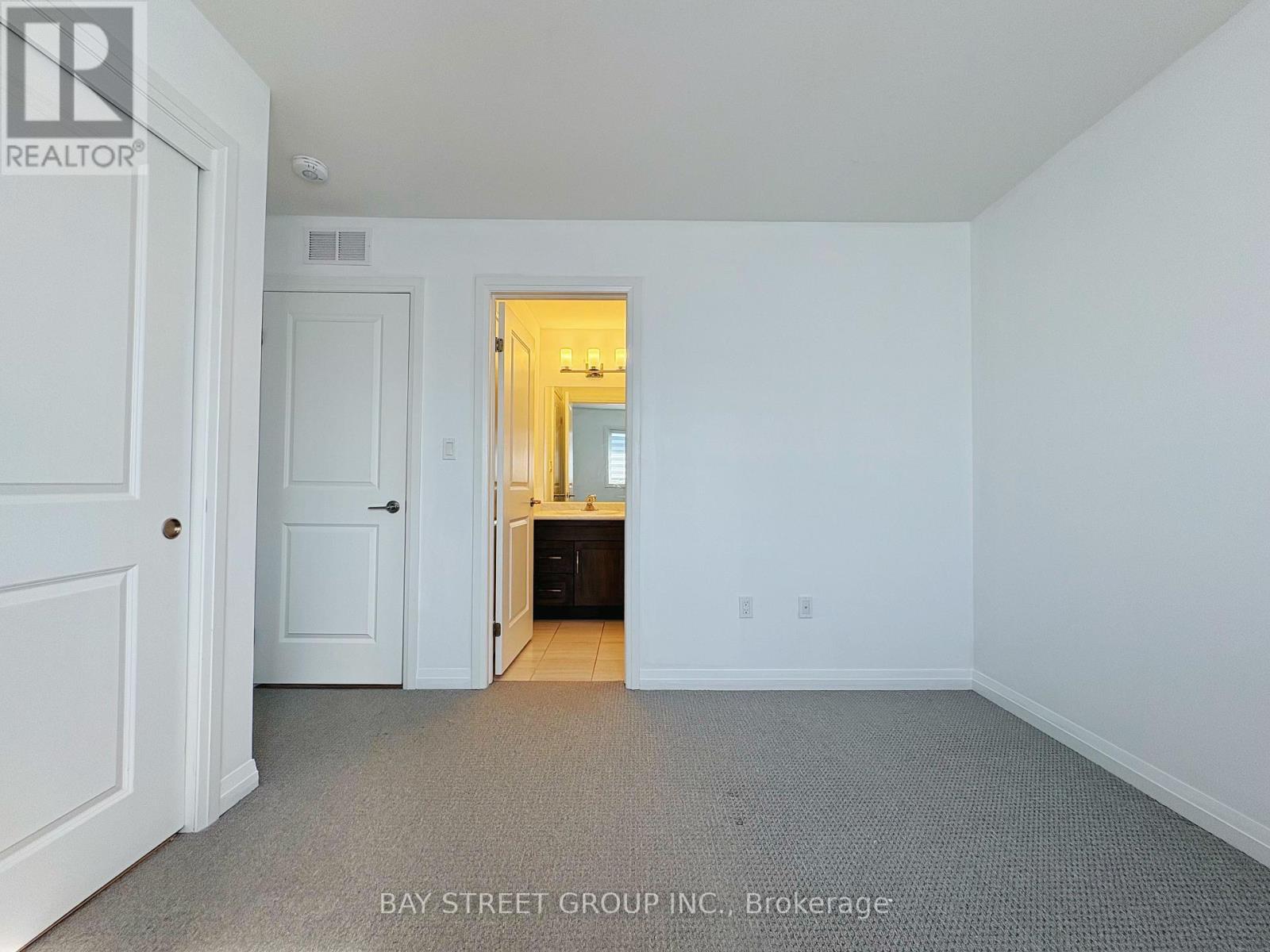 7405 Matteo Drive, Niagara Falls, Ontario  L2H 2Y6 - Photo 10 - X13778534