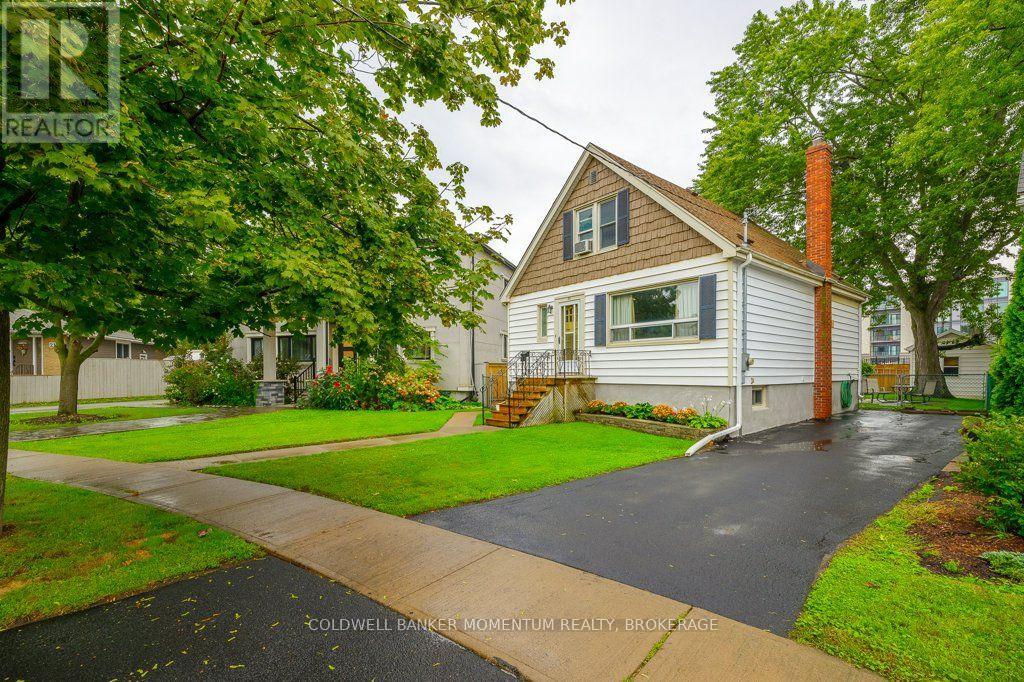 25 Clayburn Avenue, St. Catharines, Ontario  L2P 2T9 - Photo 4 - X13778566