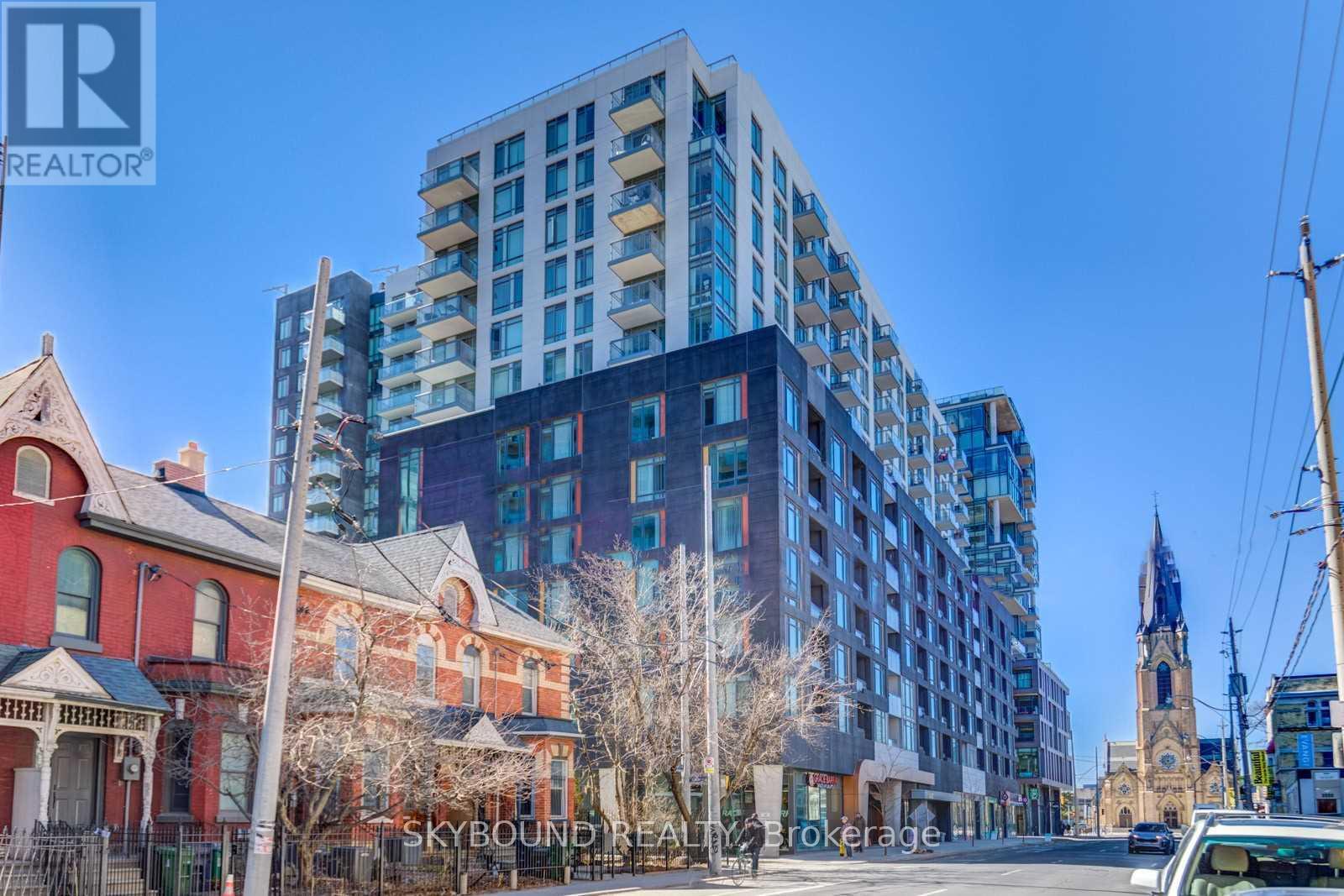 1706 - 525 ADELAIDE STREET W
