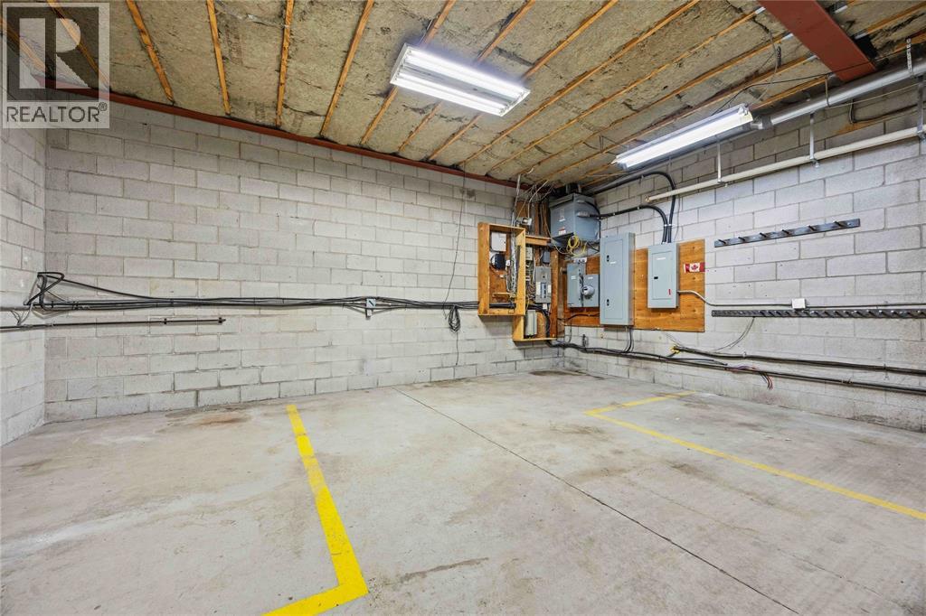775 ROPER STREET photo 36