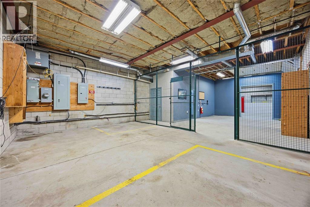 775 ROPER STREET photo 37