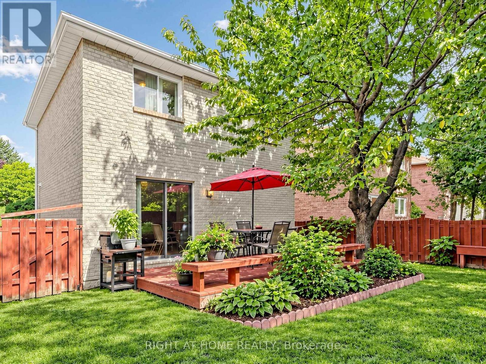 131 Castle Rock Drive, Richmond Hill, Ontario  L4C 6A1 - Photo 46 - N13778488
