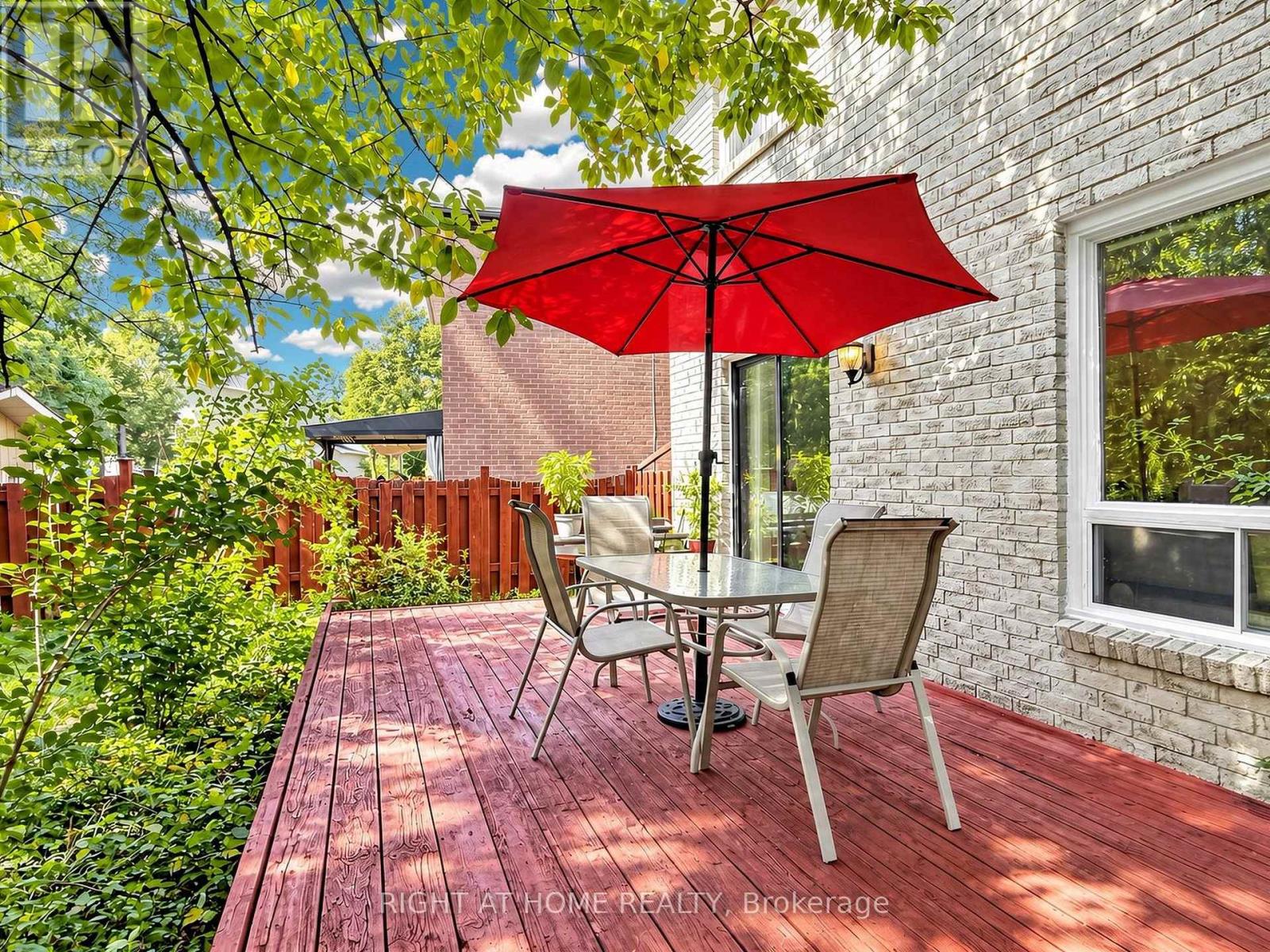 131 Castle Rock Drive, Richmond Hill, Ontario  L4C 6A1 - Photo 49 - N13778488