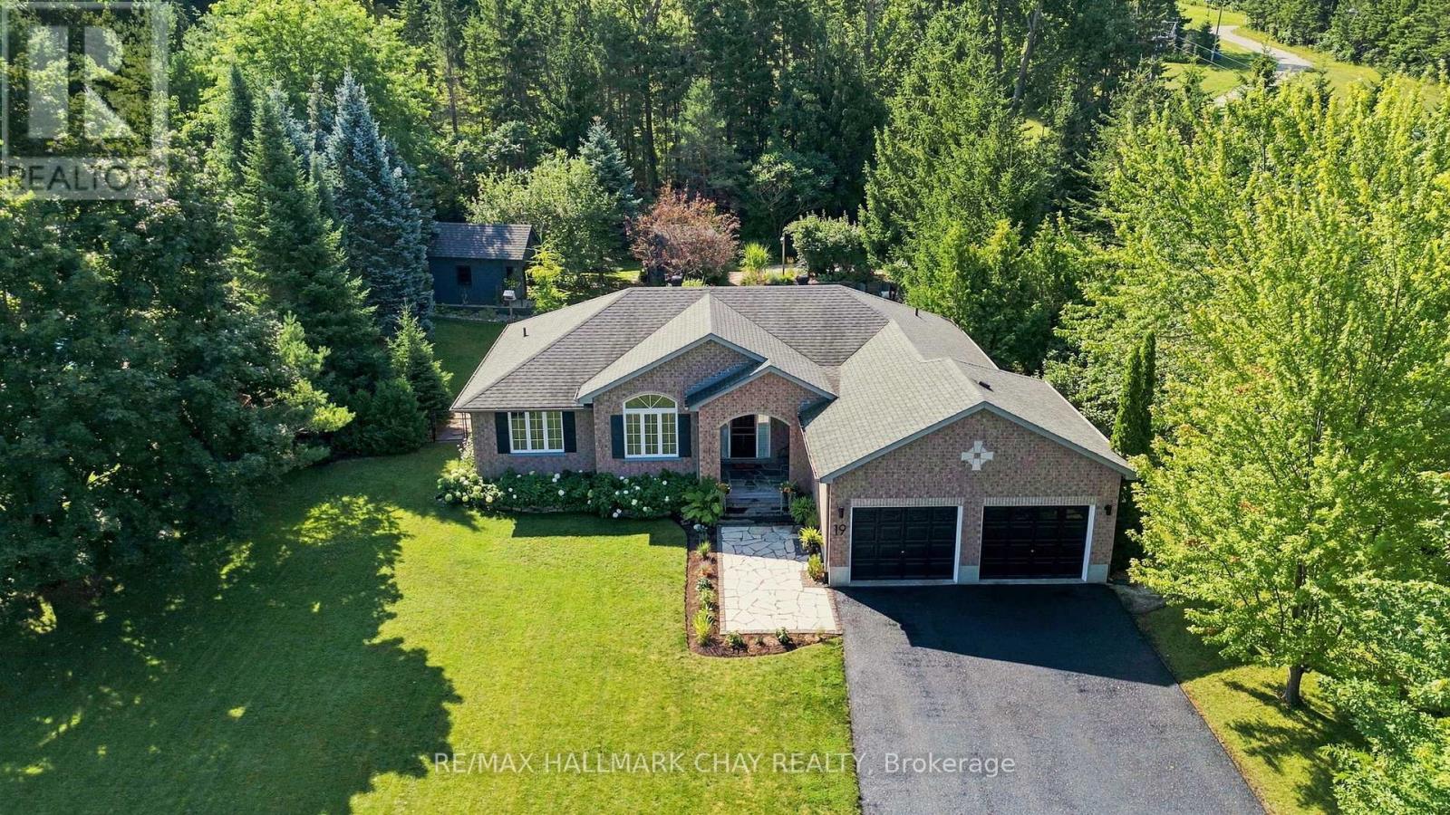 19 Eder Trail, Springwater, Ontario  L0L 1Y0 - Photo 1 - S13778538