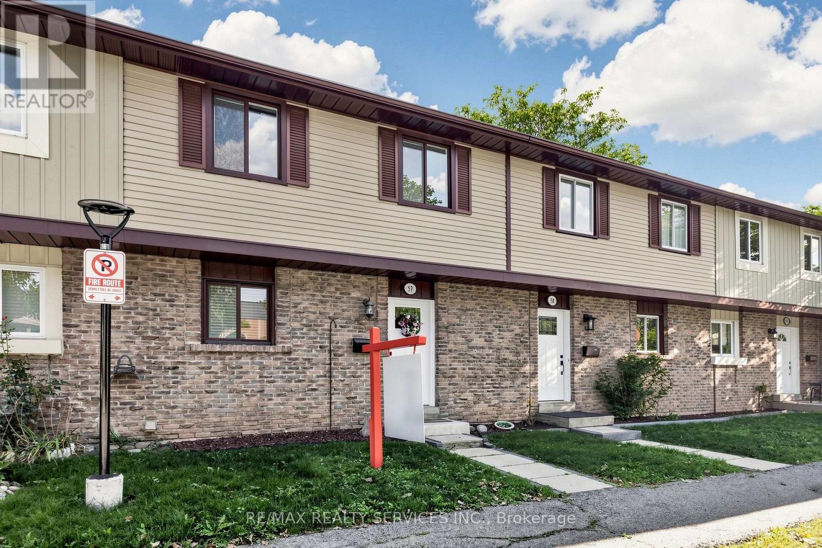 57 - 93 Hansen Road N, Brampton, Ontario  L6V 3C8 - Photo 2 - W13778552