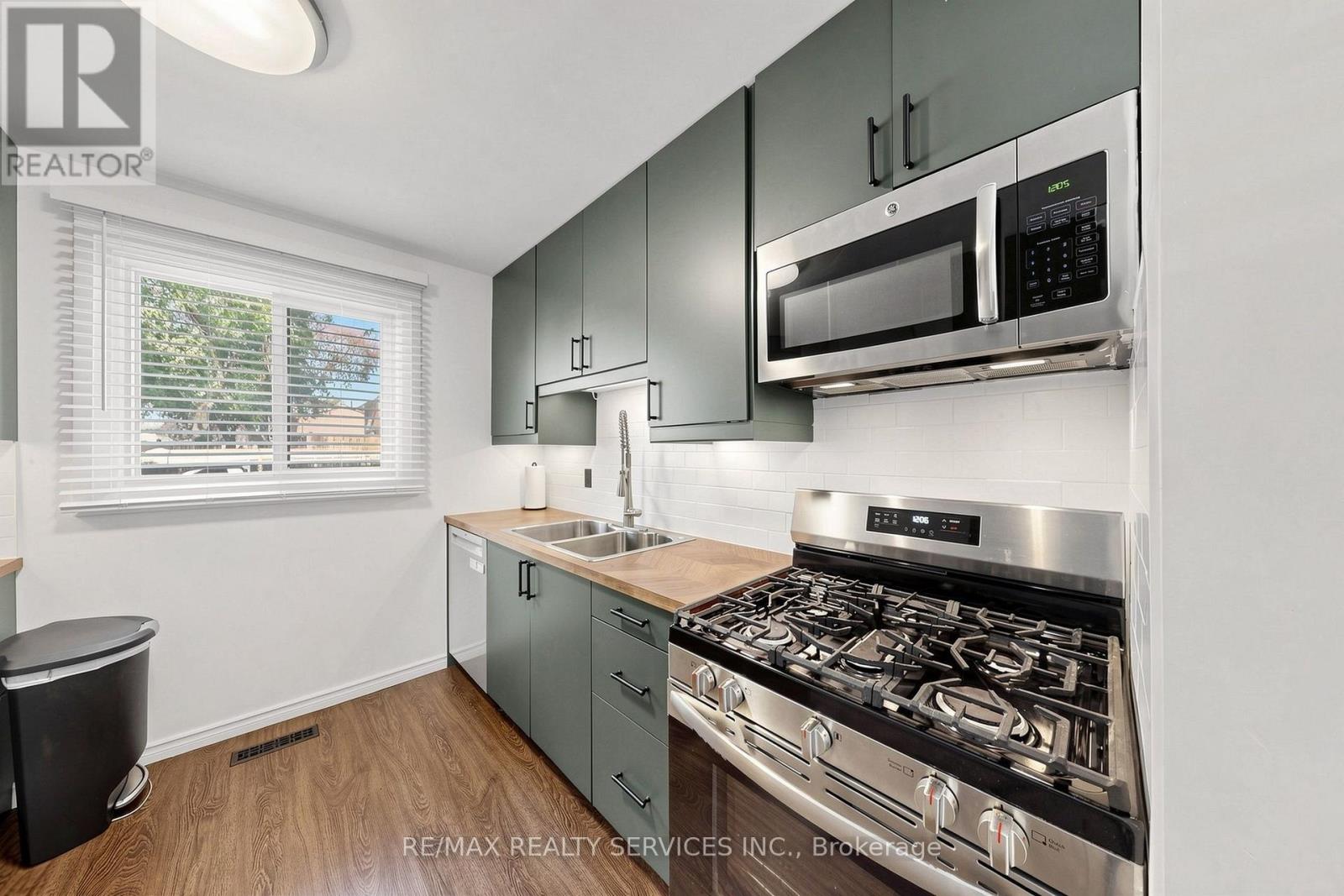 57 - 93 Hansen Road N, Brampton, Ontario  L6V 3C8 - Photo 21 - W13778552