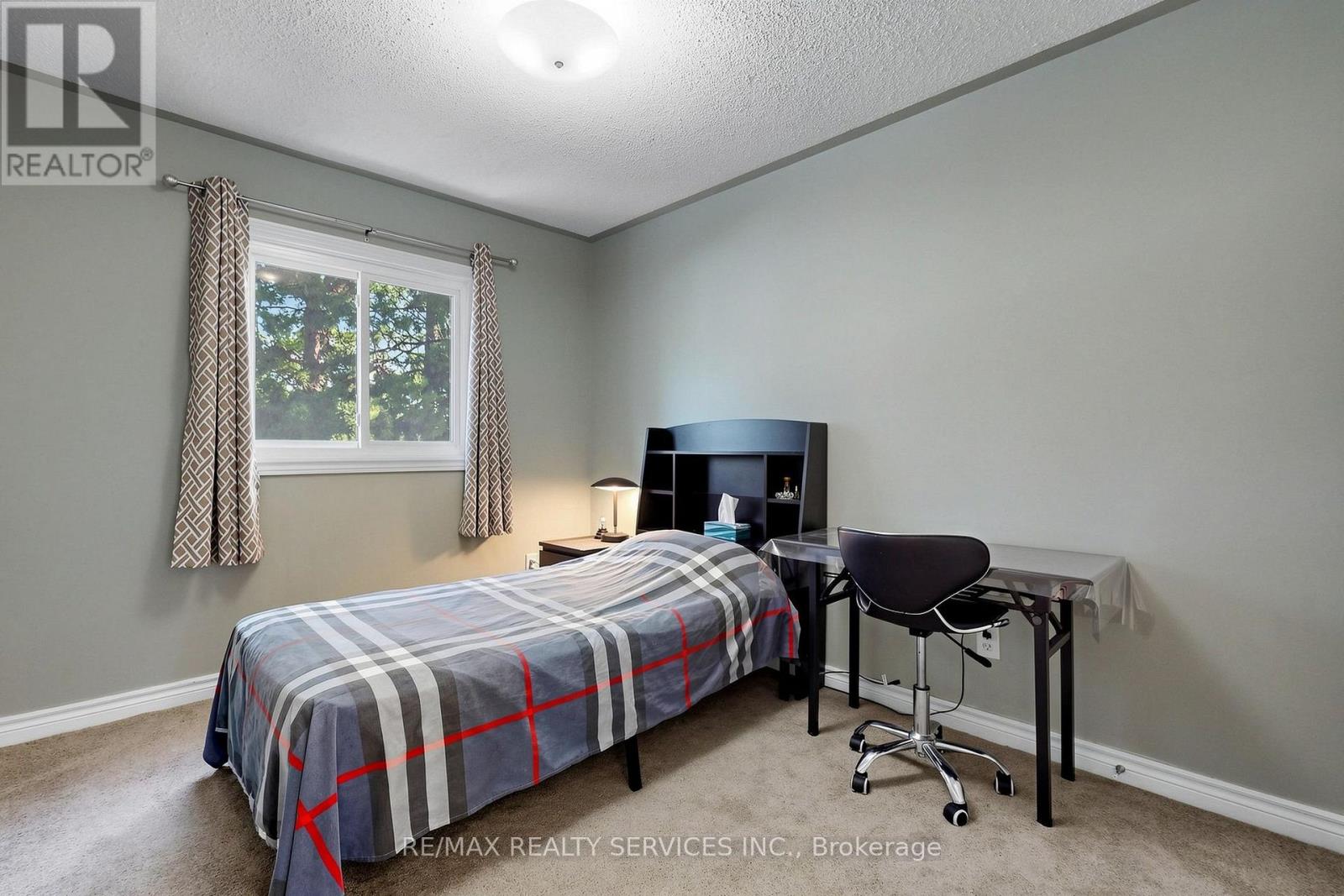 74 Heathcliffe Square, Brampton, Ontario  L6S 5R4 - Photo 28 - W13778554