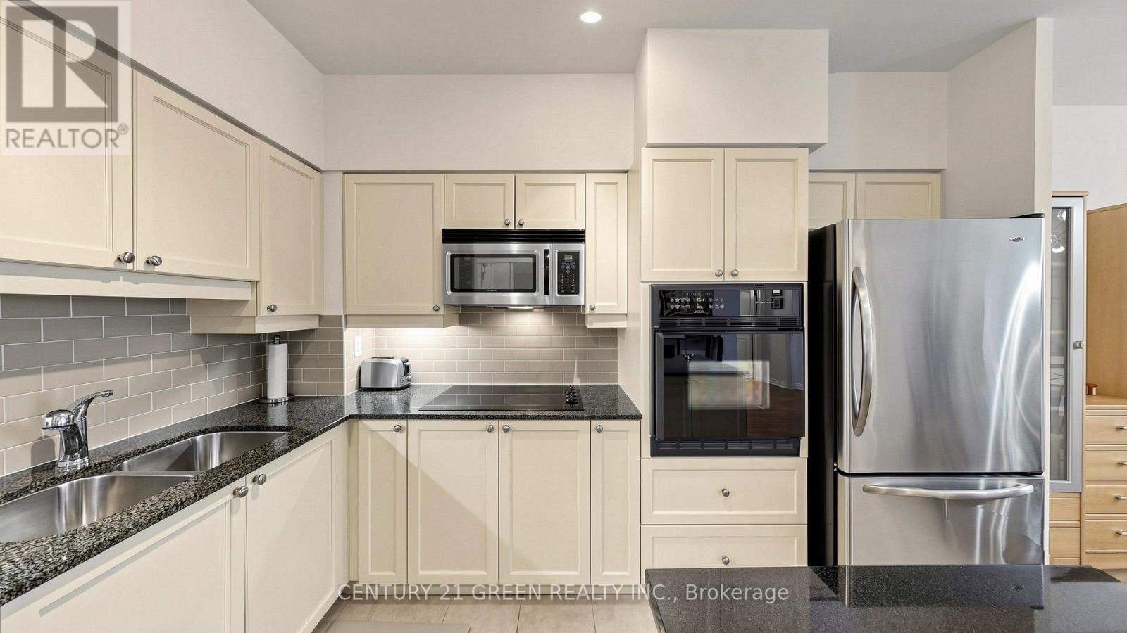 311 - 830 Scollard Court, Mississauga, Ontario  L5V 0A2 - Photo 13 - W13778568