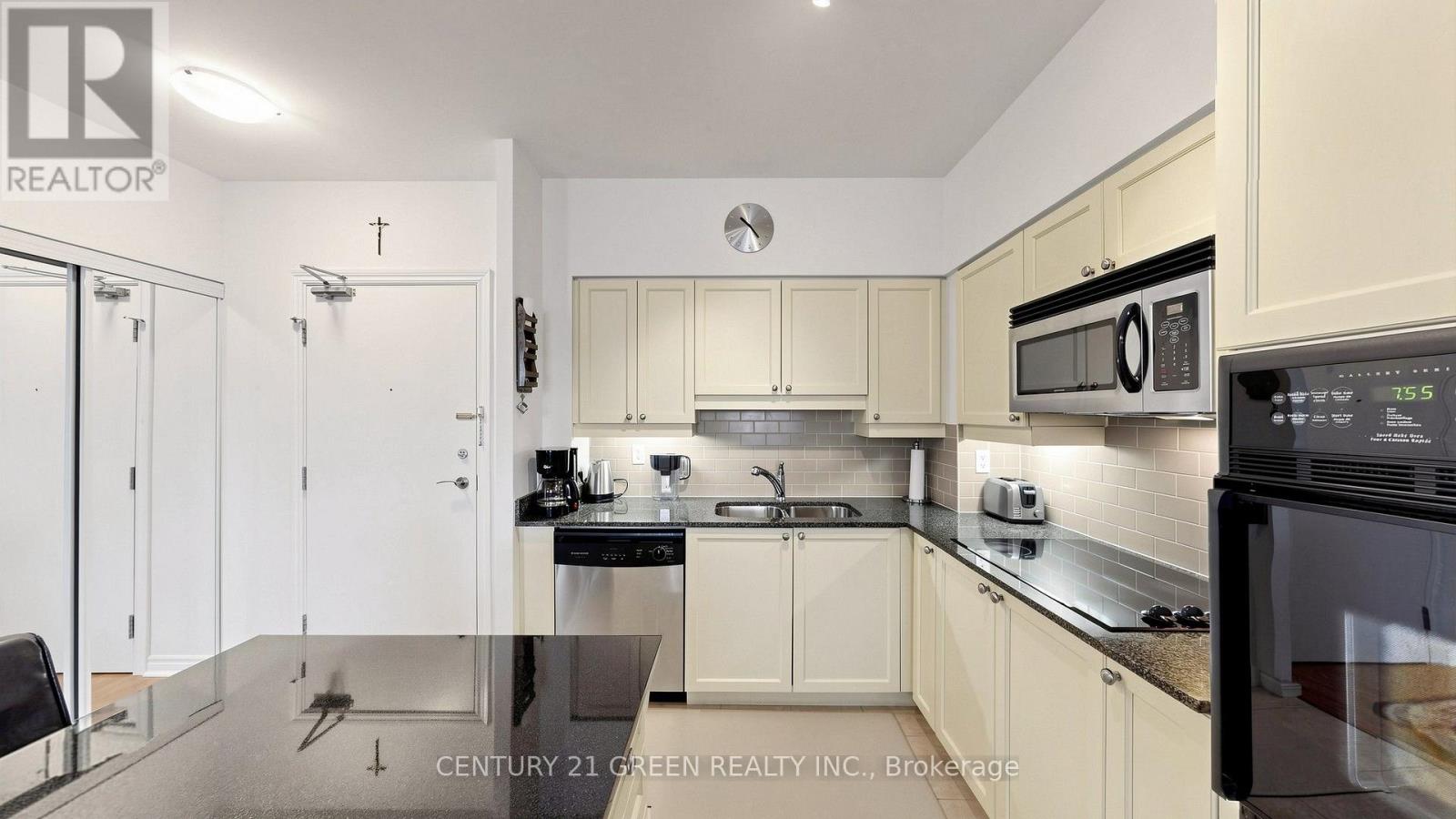 311 - 830 Scollard Court, Mississauga, Ontario  L5V 0A2 - Photo 15 - W13778568