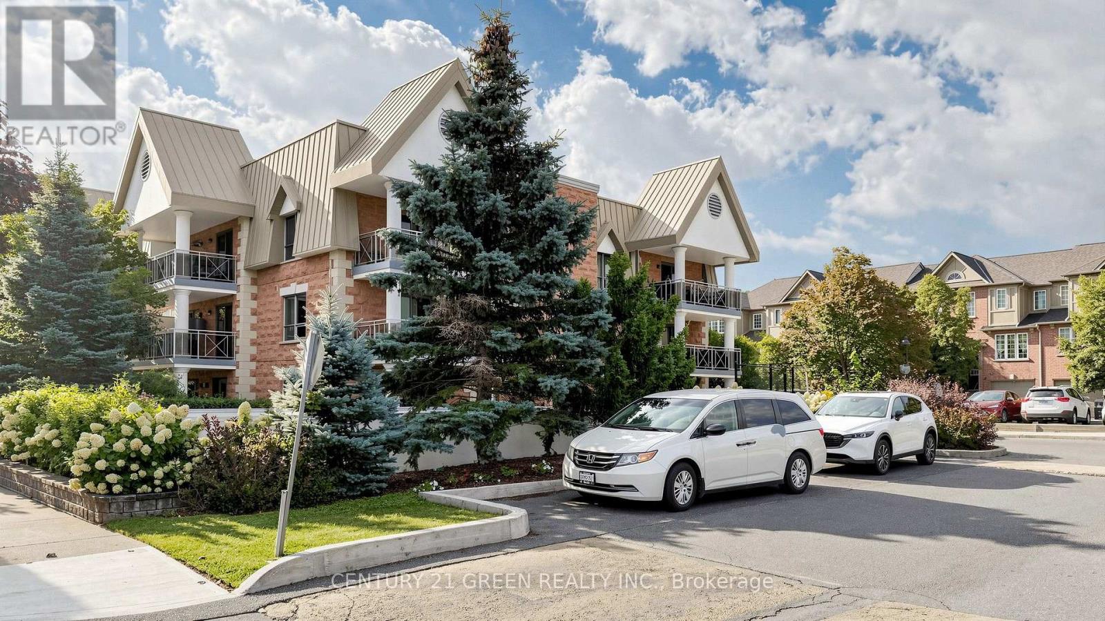 311 - 830 Scollard Court, Mississauga, Ontario  L5V 0A2 - Photo 2 - W13778568