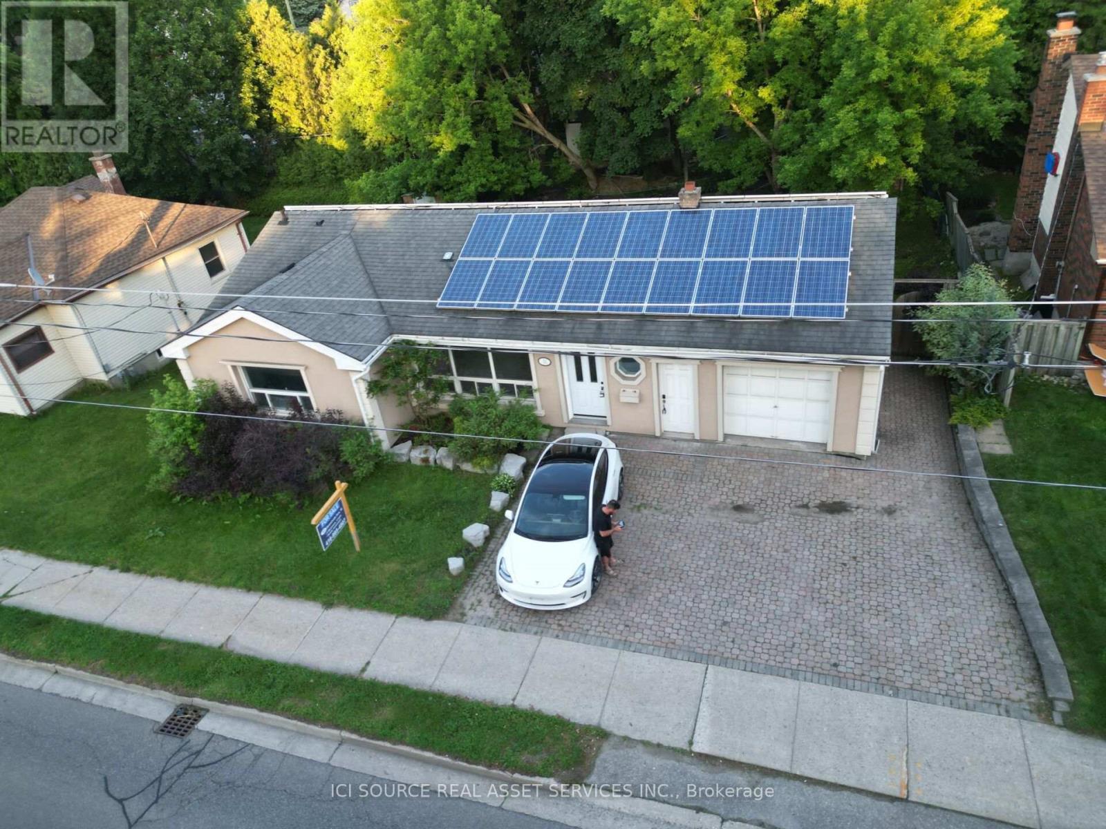 52 Speedvale Avenue W, Guelph, Ontario  N1H 1J9 - Photo 3 - X13778524