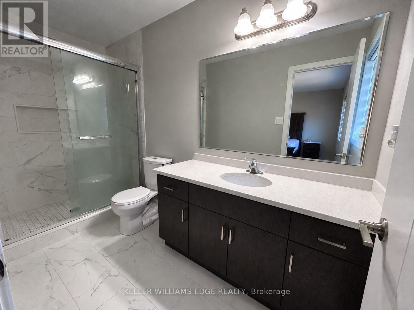 901 Robert Ferrie Drive, Kitchener, Ontario  N2R 0P2 - Photo 11 - X13778558