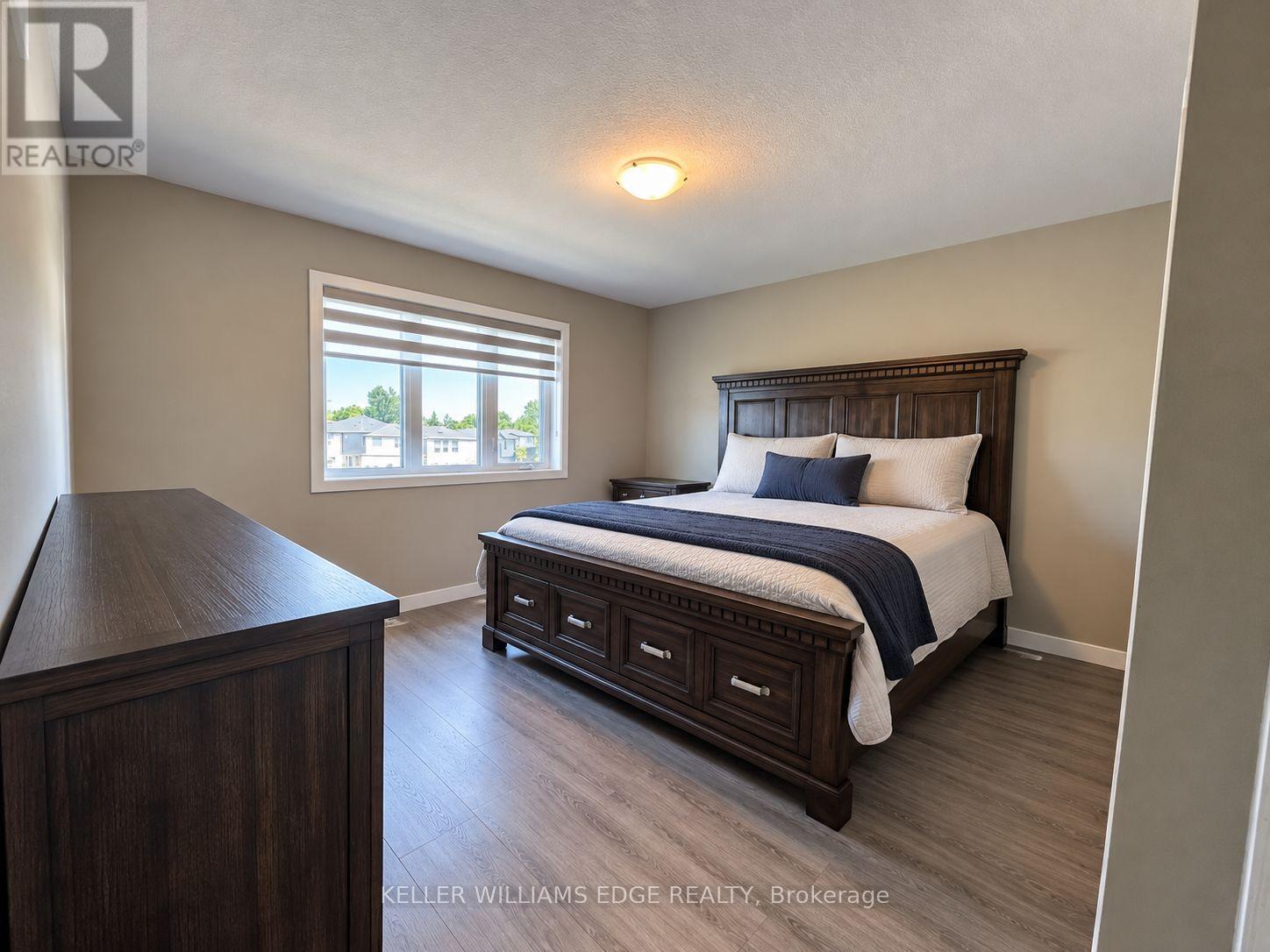 901 Robert Ferrie Drive, Kitchener, Ontario  N2R 0P2 - Photo 9 - X13778558
