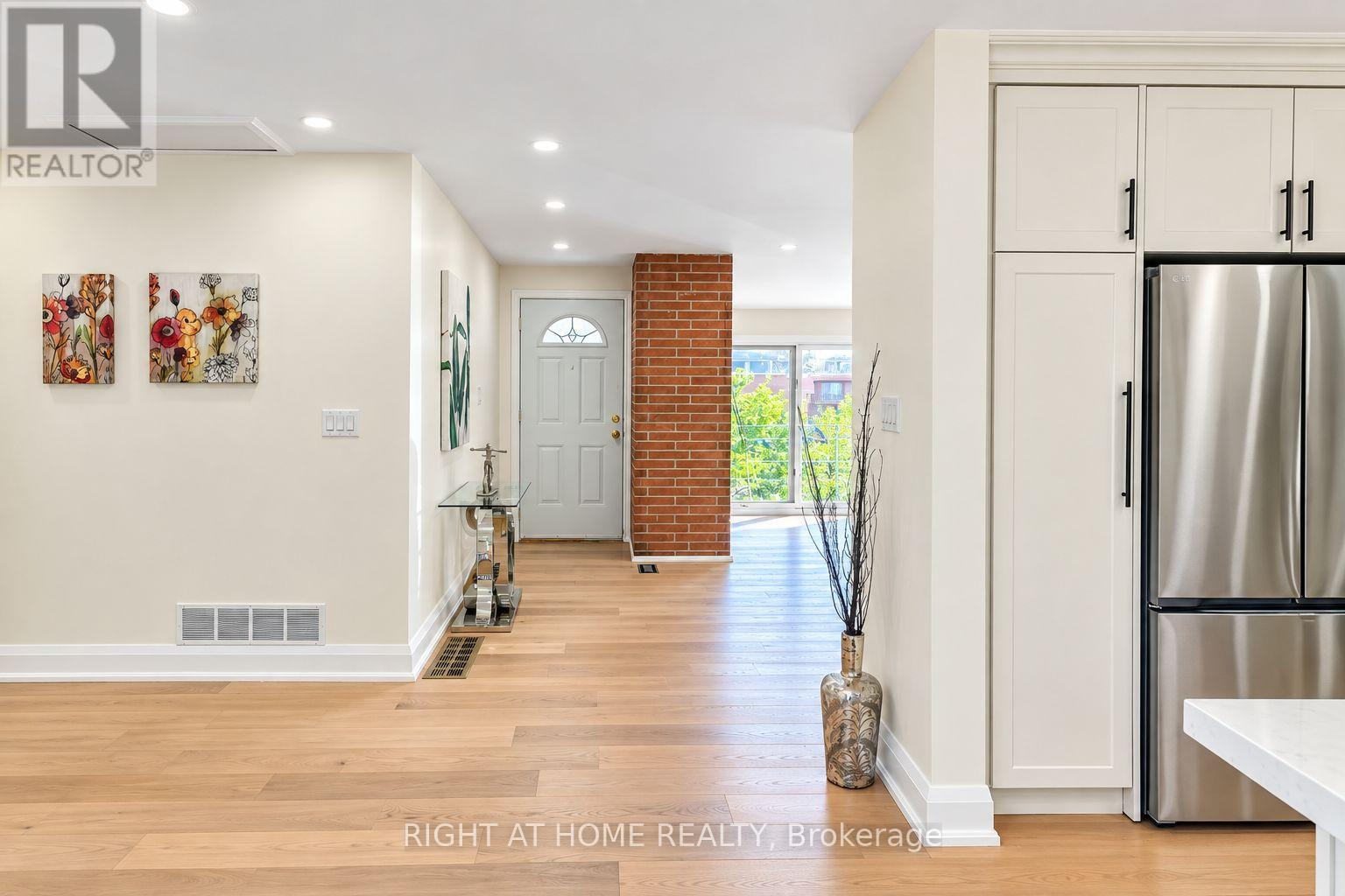16 Ptarmigan Crescent, Toronto, Ontario  M3A 1W3 - Photo 6 - C13778226