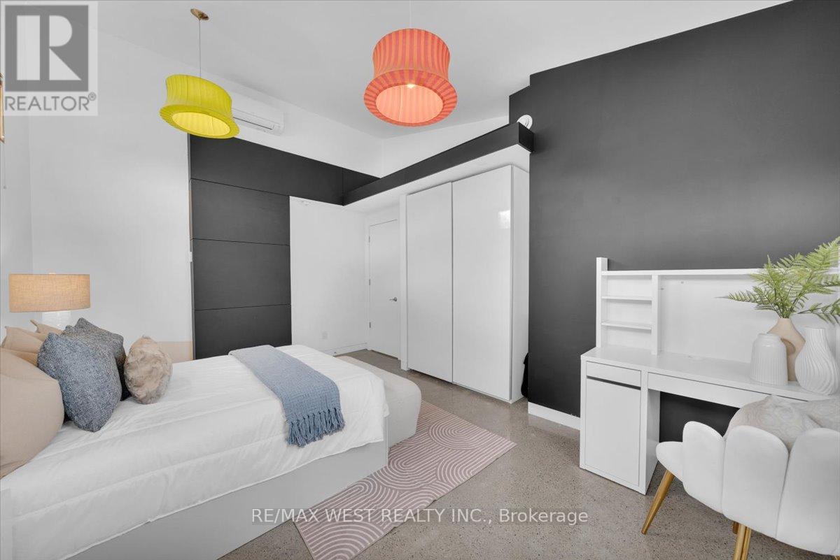 38 Smithfield Drive, Toronto, Ontario  M8Y 3M2 - Photo 27 - W13467388