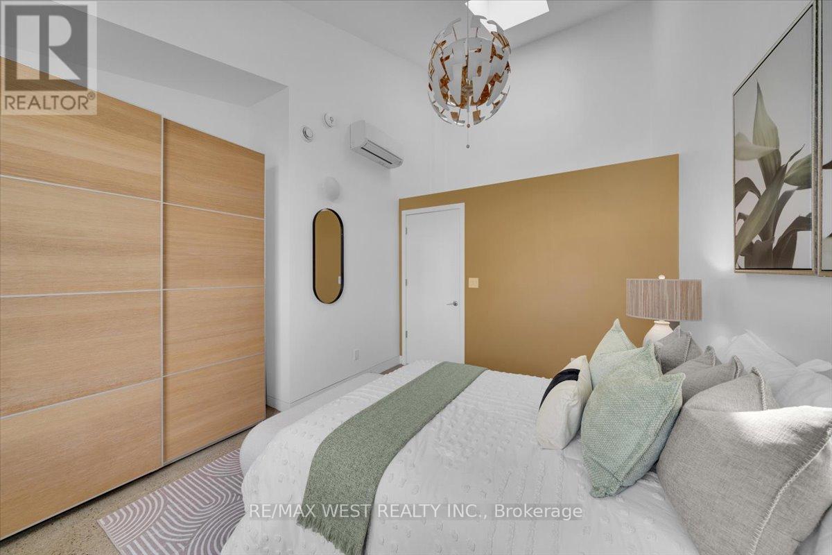 38 Smithfield Drive, Toronto, Ontario  M8Y 3M2 - Photo 30 - W13467388