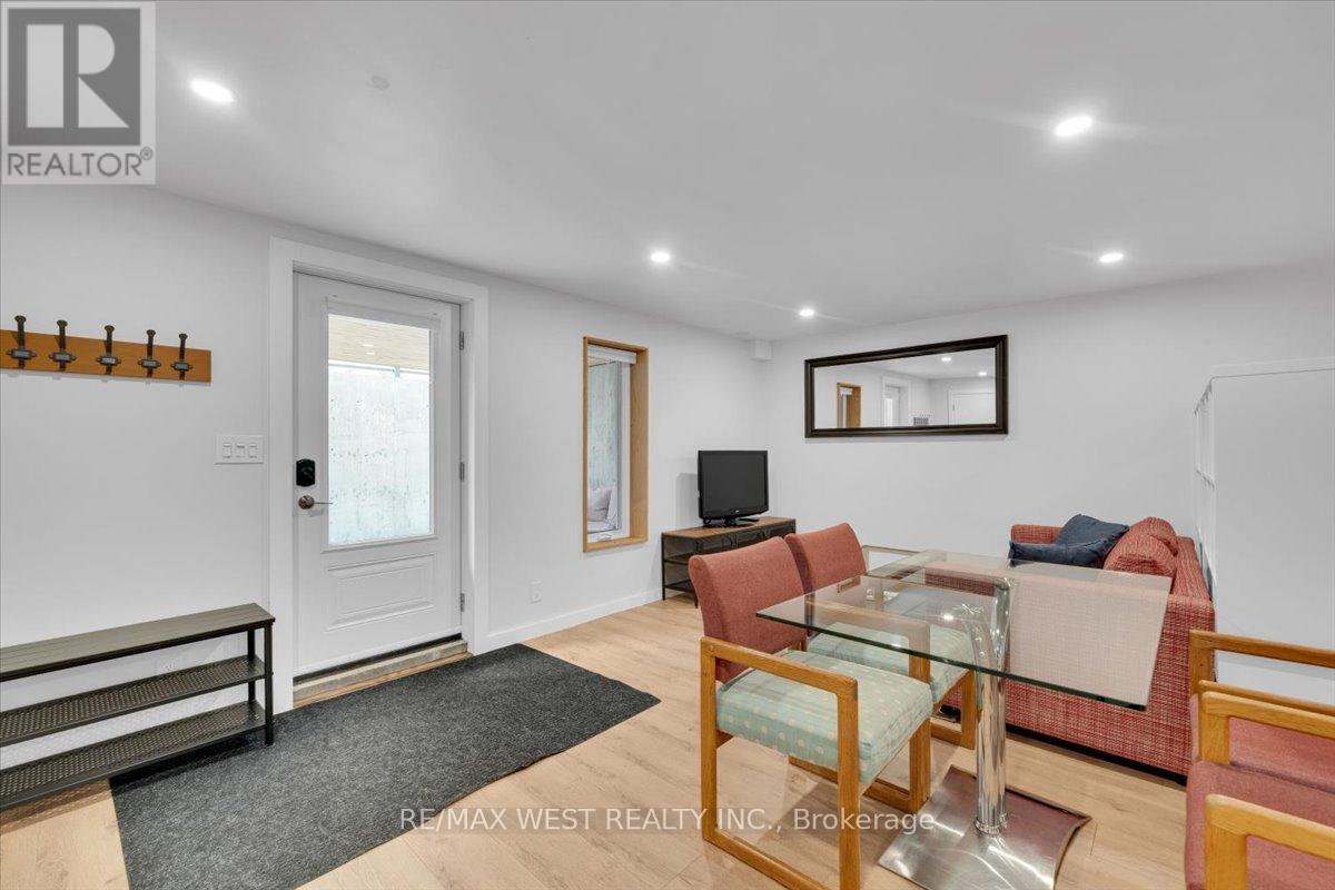 38 Smithfield Drive, Toronto, Ontario  M8Y 3M2 - Photo 39 - W13467388