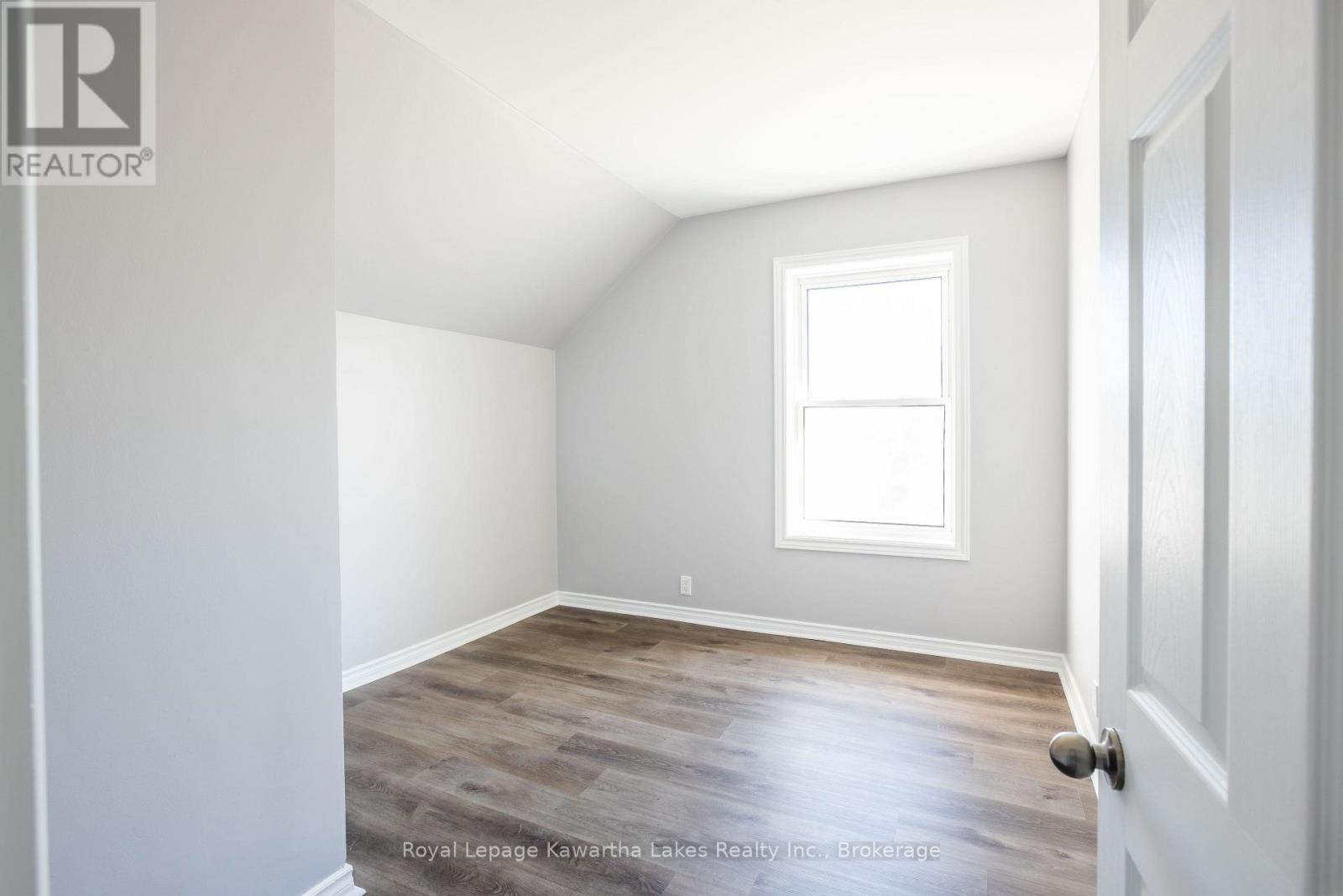 71 Victoria Avenue N, Kawartha Lakes, Ontario  K9V 4G8 - Photo 18 - X13778608