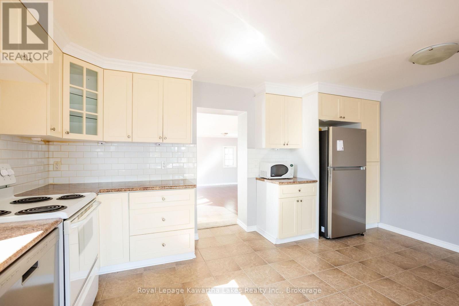 71 Victoria Avenue N, Kawartha Lakes, Ontario  K9V 4G8 - Photo 7 - X13778608