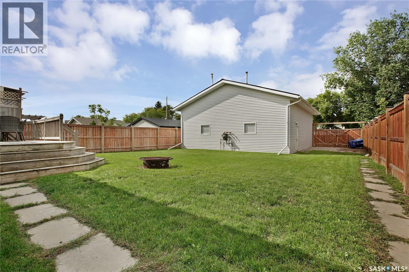 42a 5th Avenue N, Martensville, Saskatchewan  S0K 2T2 - Photo 21 - SK048245
