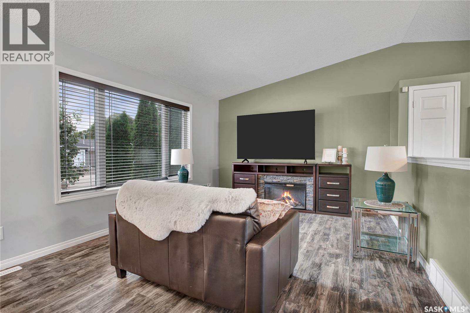 42a 5th Avenue N, Martensville, Saskatchewan  S0K 2T2 - Photo 4 - SK048245