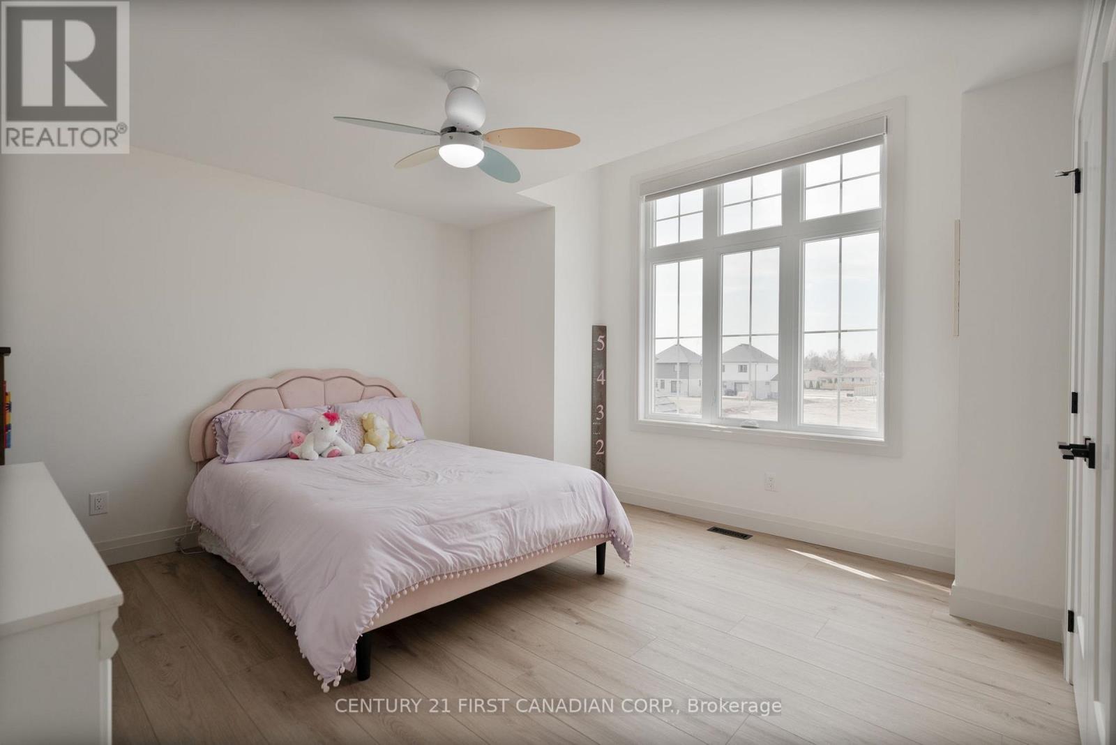 24 Postma Crescent, North Middlesex, Ontario  N0M 1A0 - Photo 24 - X13778606