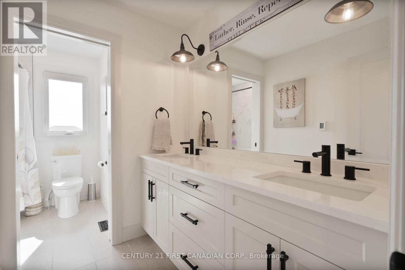 24 Postma Crescent, North Middlesex, Ontario  N0M 1A0 - Photo 28 - X13778606