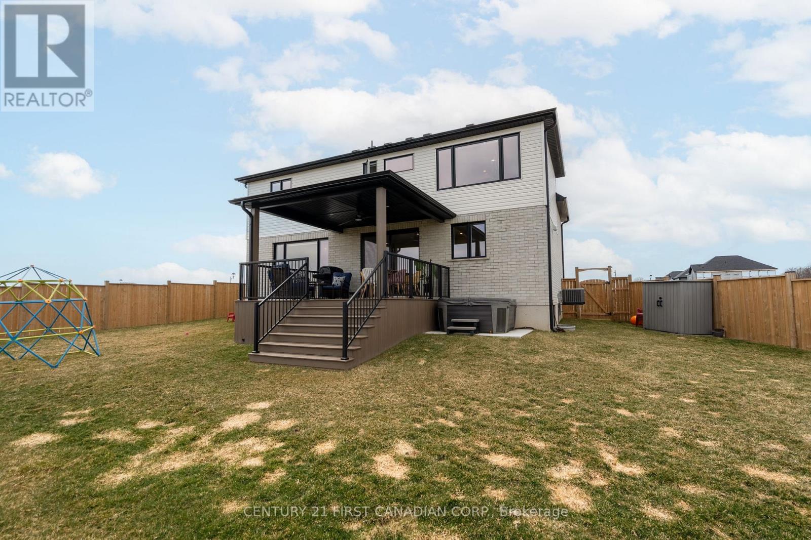 24 Postma Crescent, North Middlesex, Ontario  N0M 1A0 - Photo 43 - X13778606