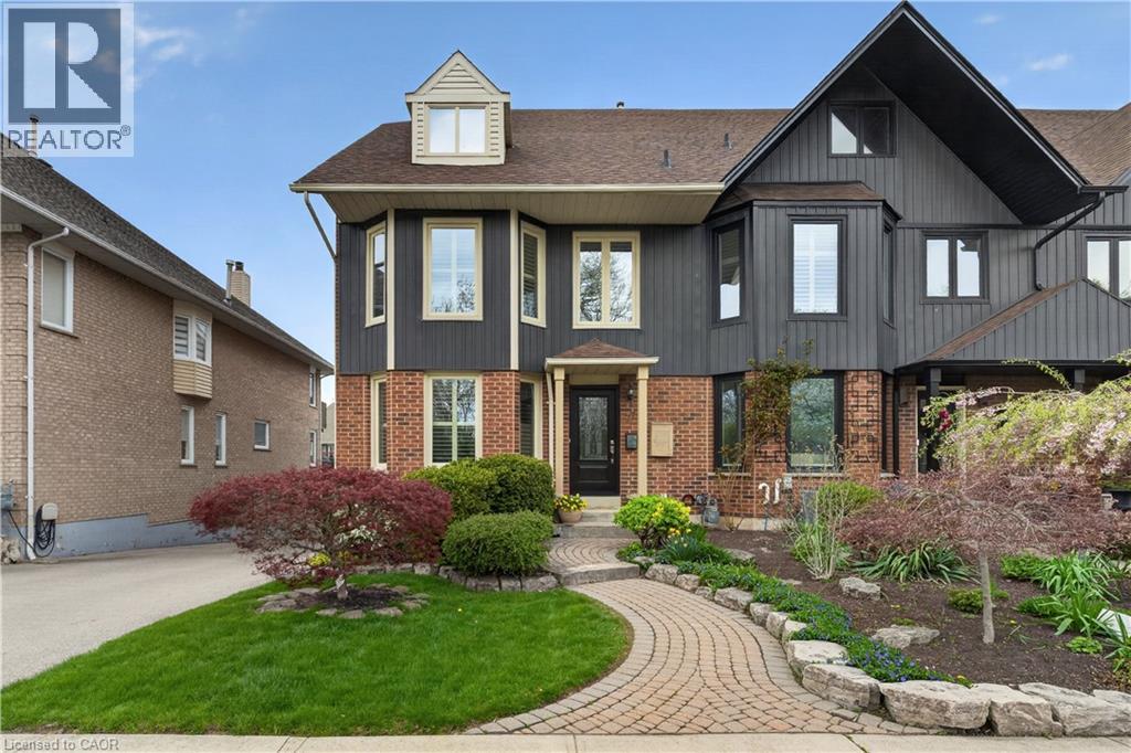 77 SUNVALE Place, Stoney Creek, Ontario