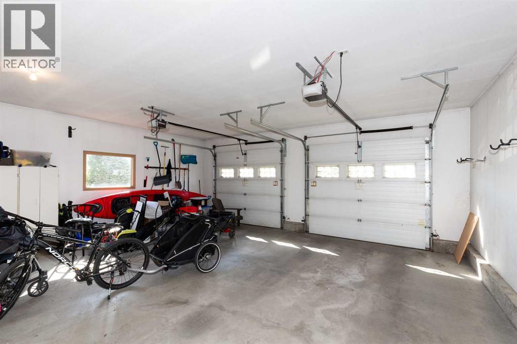 151 Riverdale Terrace W, Lethbridge, Alberta  T1K 7S9 - Photo 32 - A2343226