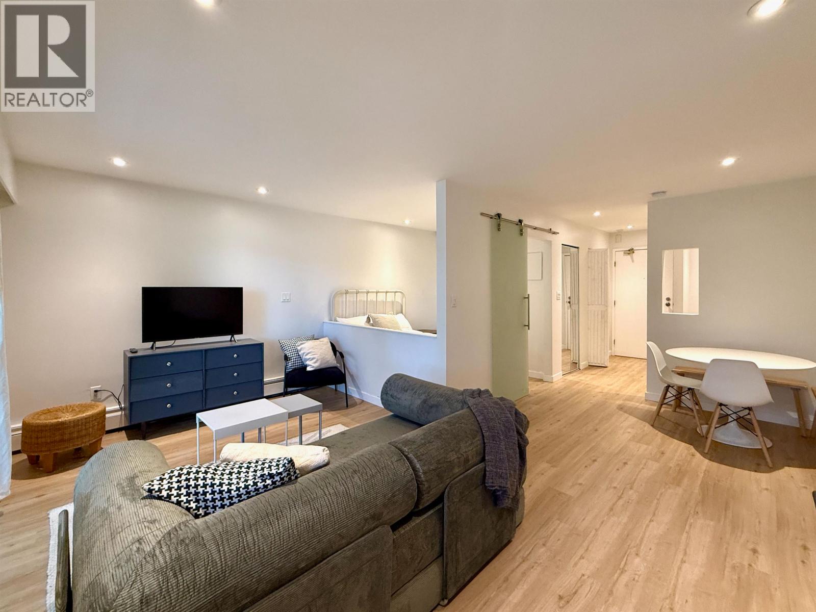 219 2190 W 7th Avenue, Vancouver, British Columbia  V6K 4K7 - Photo 2 - R3160984