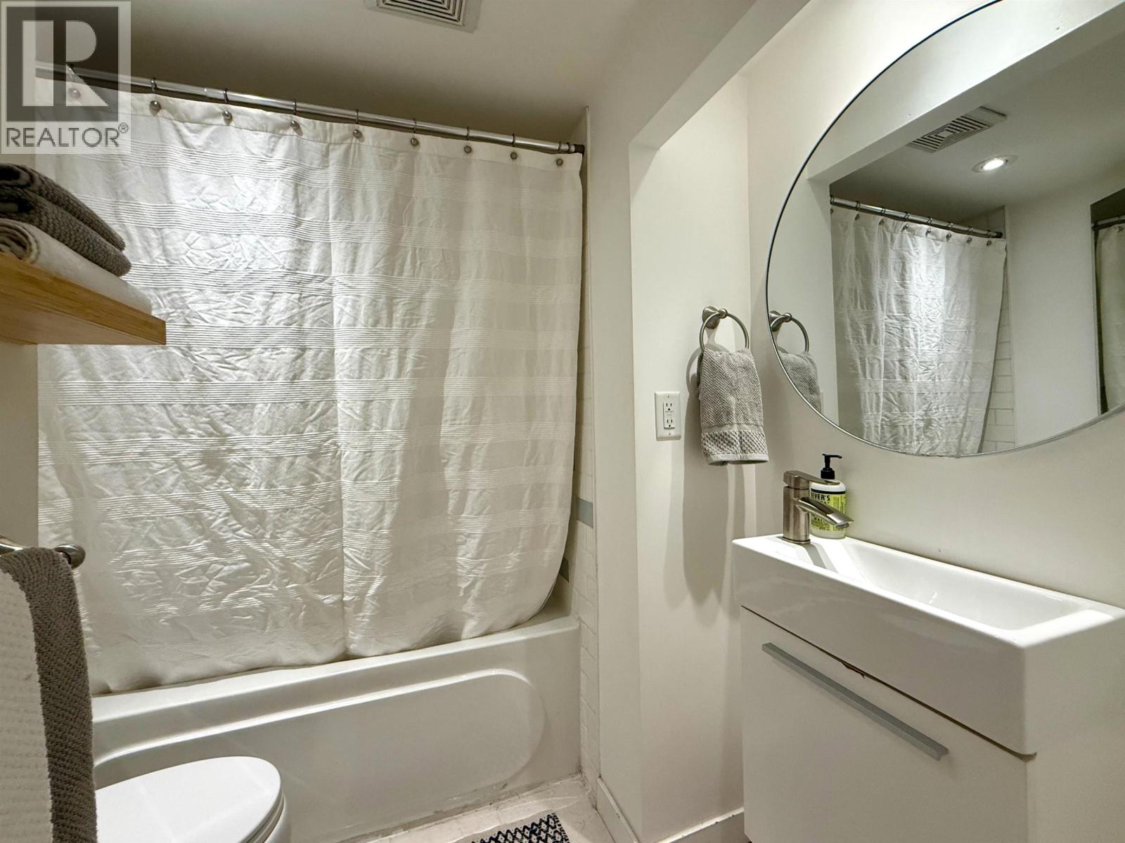 219 2190 W 7th Avenue, Vancouver, British Columbia  V6K 4K7 - Photo 10 - R3160984