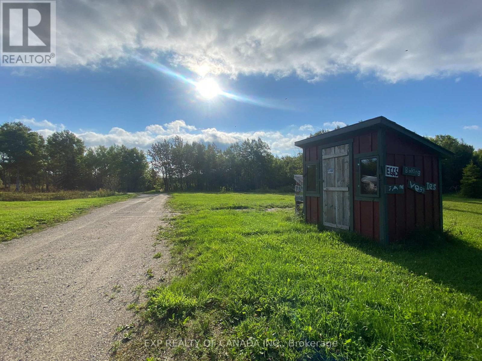 2726 ON-579 photo 3