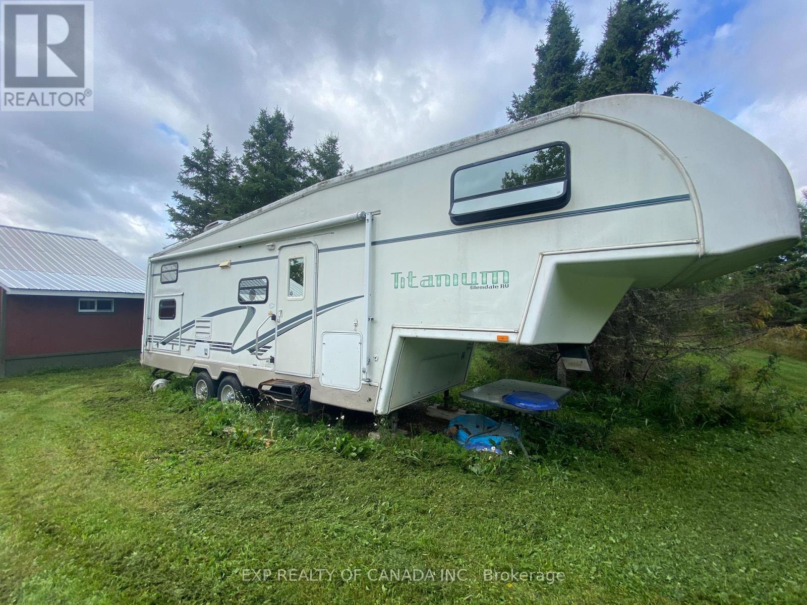 2726 ON-579 photo 33