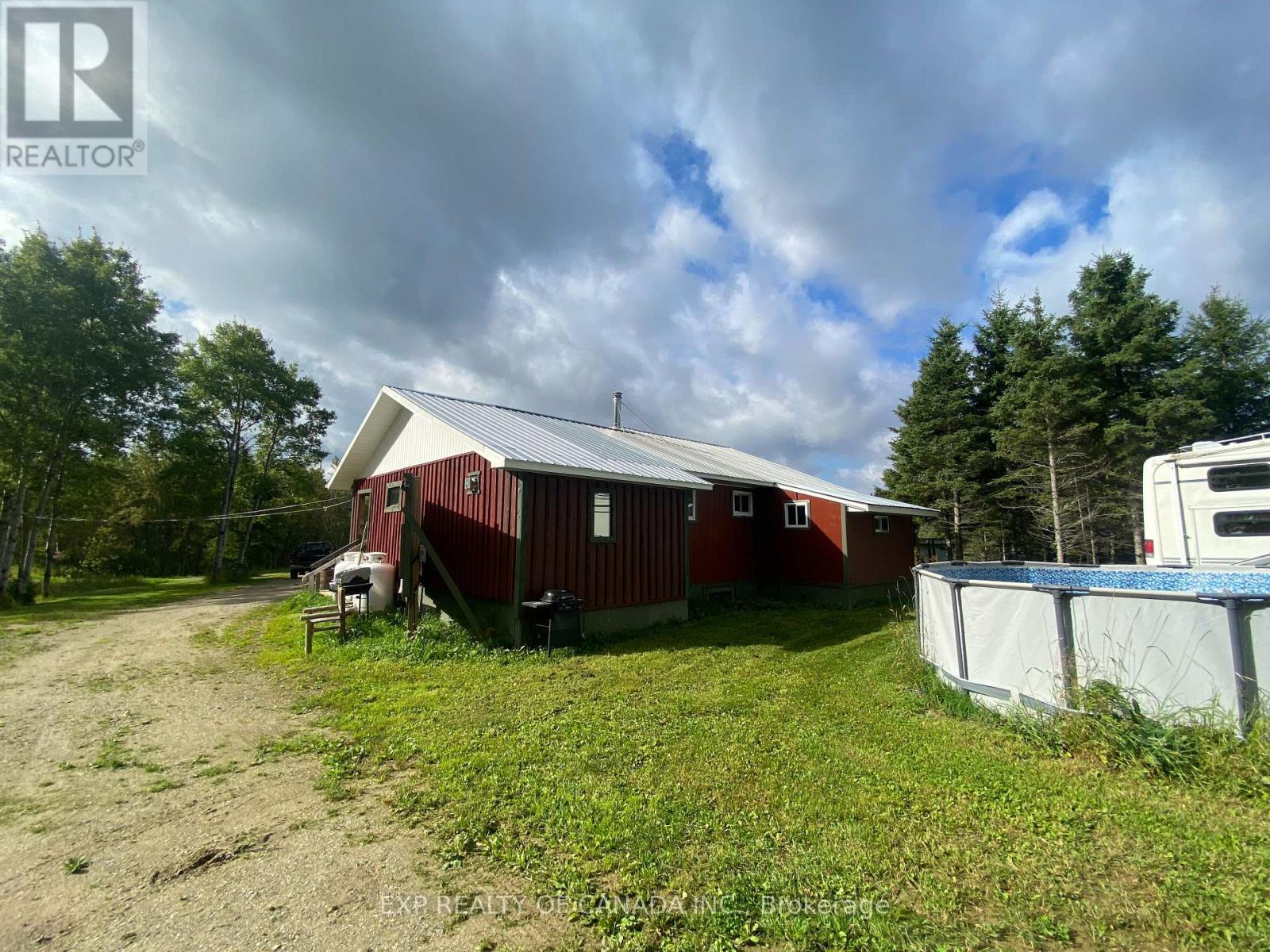 2726 ON-579 photo 39
