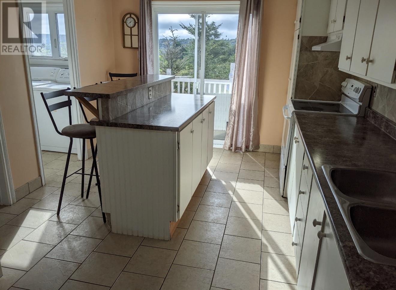 7 Church Road, Bell Island — photo 5