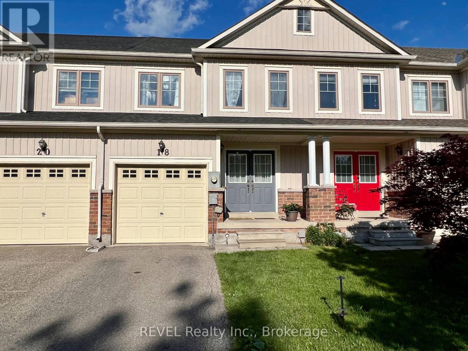 18 Mackenzie King Avenue, St. Catharines, Ontario  L2P 0A1 - Photo 1 - X13778644