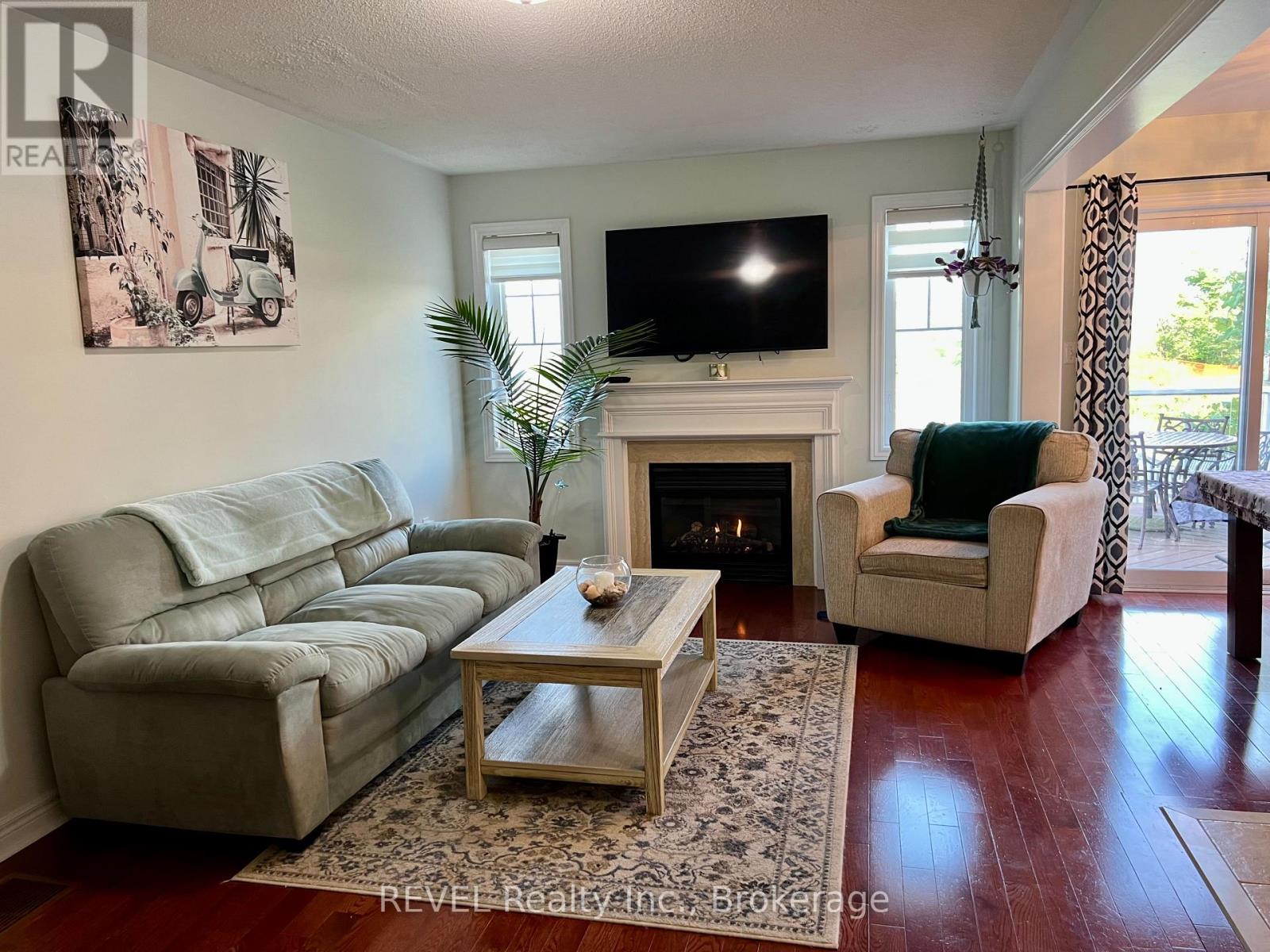 18 Mackenzie King Avenue, St. Catharines, Ontario  L2P 0A1 - Photo 4 - X13778644