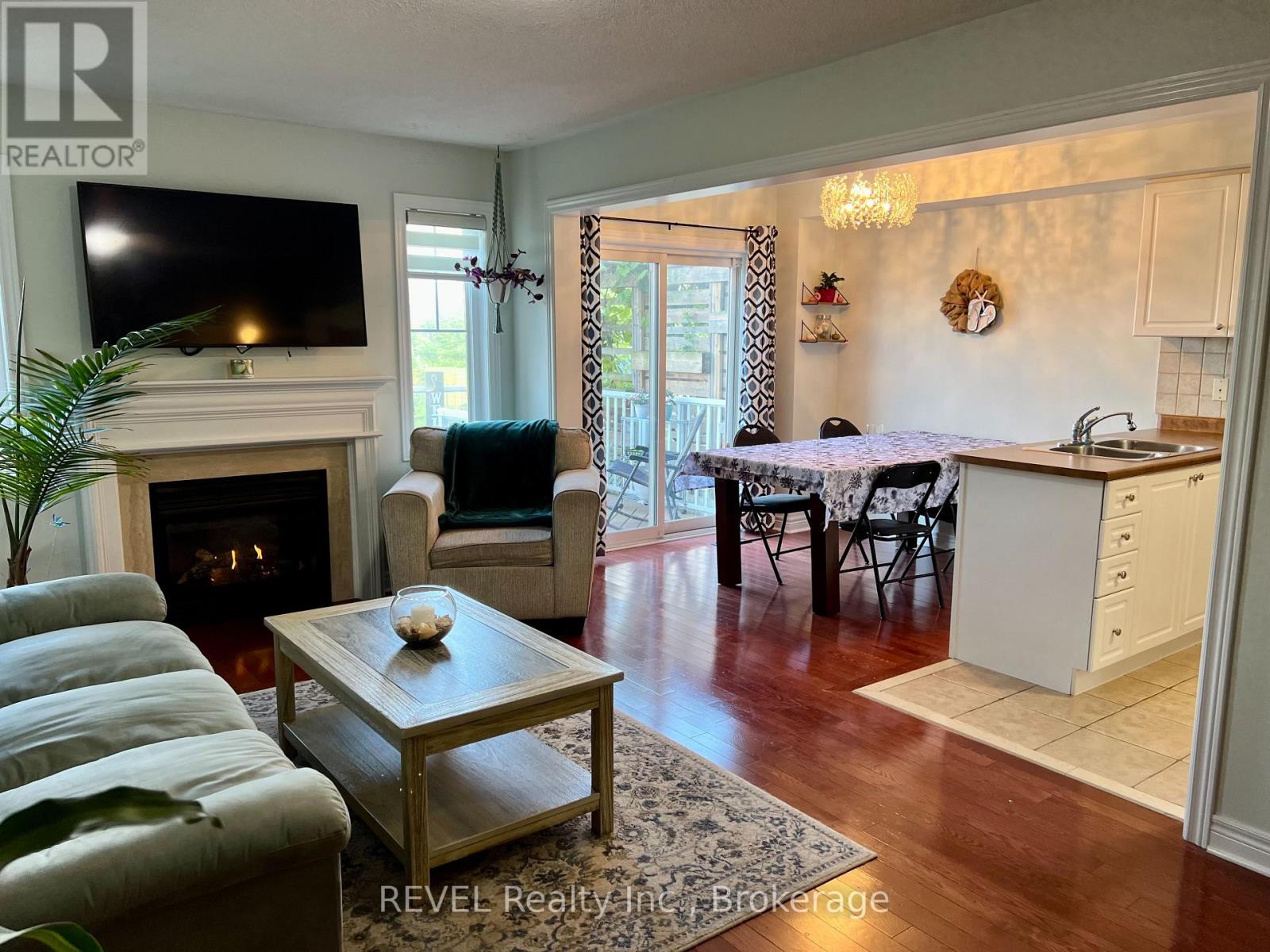 18 Mackenzie King Avenue, St. Catharines, Ontario  L2P 0A1 - Photo 7 - X13778644
