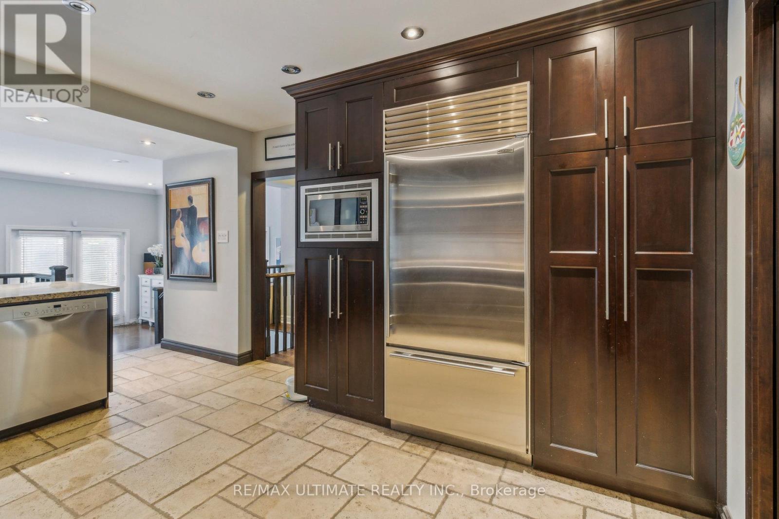 181 Bayview Heights Drive, Toronto, Ontario  M4G 2Z1 - Photo 7 - C13778594