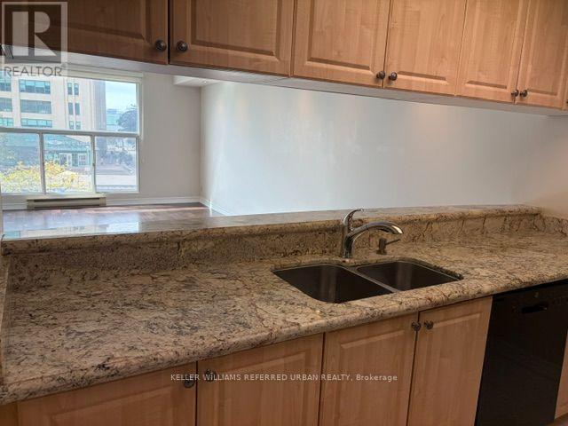 409 - 77 Harbour Square, Toronto, Ontario  M3B 3N2 - Photo 8 - C13778604