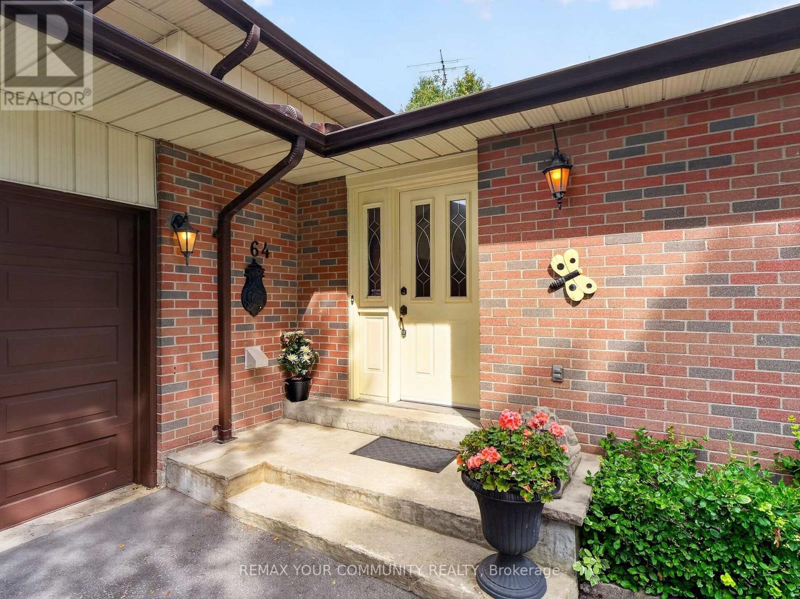 64 Kentish Crescent, Toronto, Ontario  M1S 2Z4 - Photo 2 - E13778632