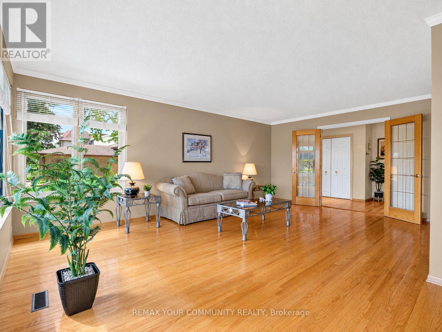 64 Kentish Crescent, Toronto, Ontario  M1S 2Z4 - Photo 5 - E13778632
