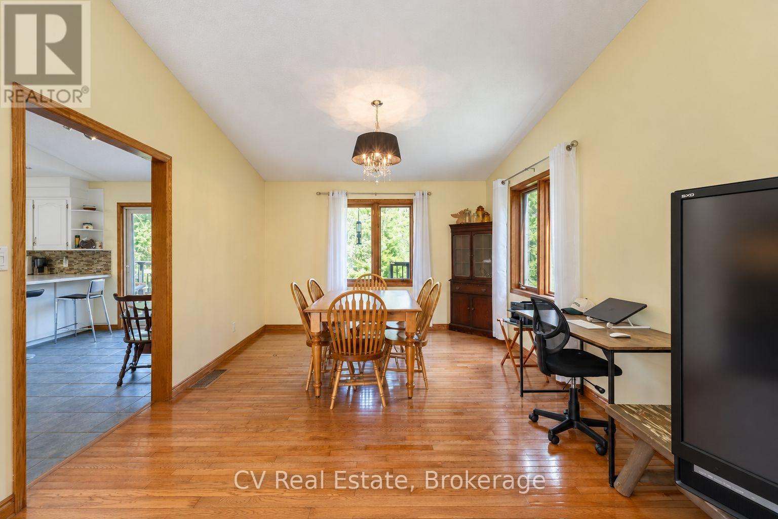 1045 Narrows Road, Gravenhurst, Ontario  P1P 1R2 - Photo 14 - X13778612