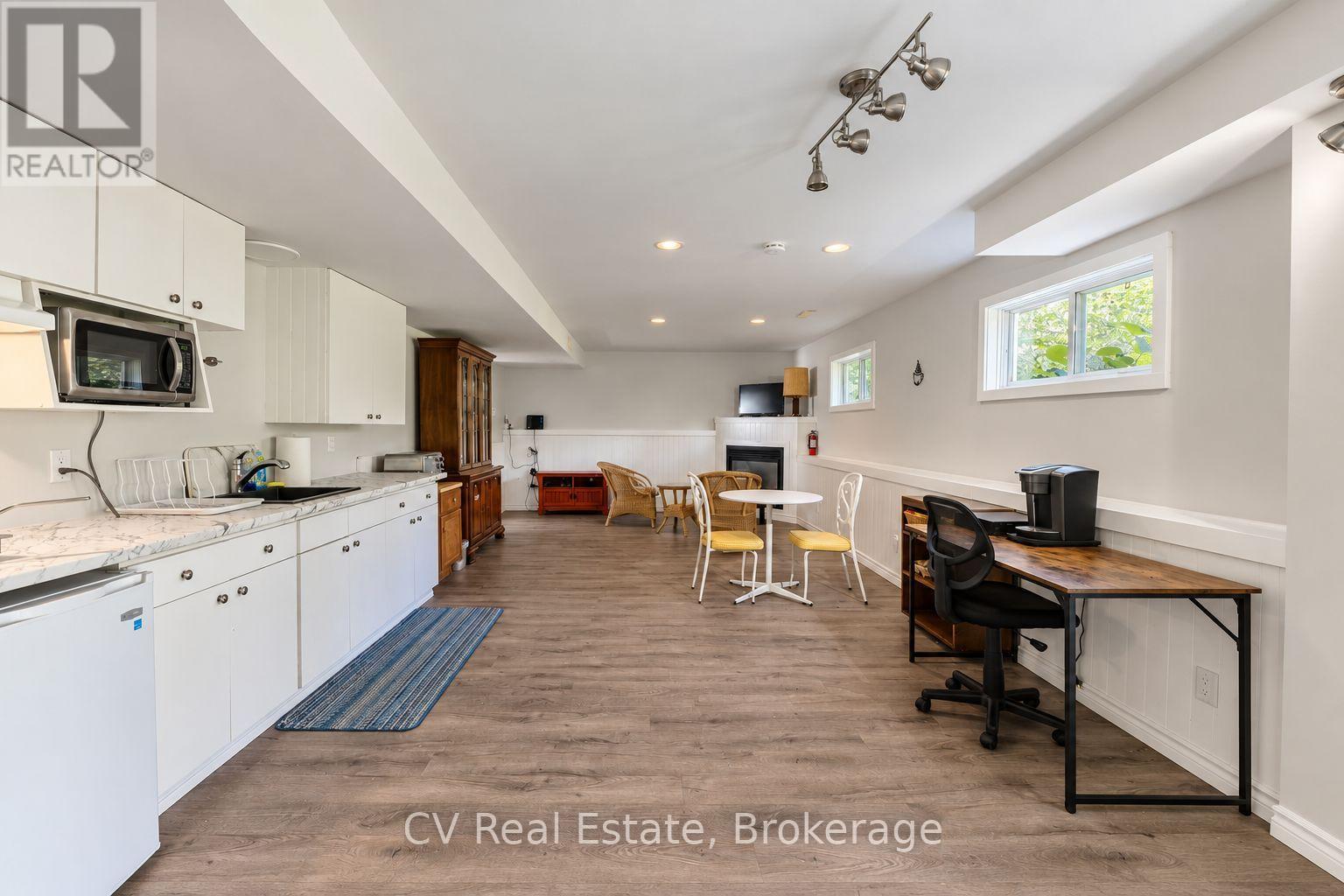 1045 Narrows Road, Gravenhurst, Ontario  P1P 1R2 - Photo 24 - X13778612