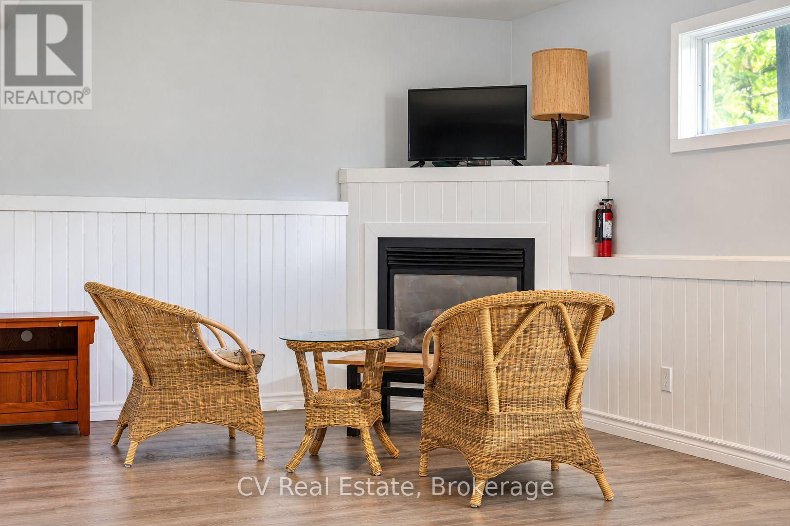 1045 Narrows Road, Gravenhurst, Ontario  P1P 1R2 - Photo 26 - X13778612