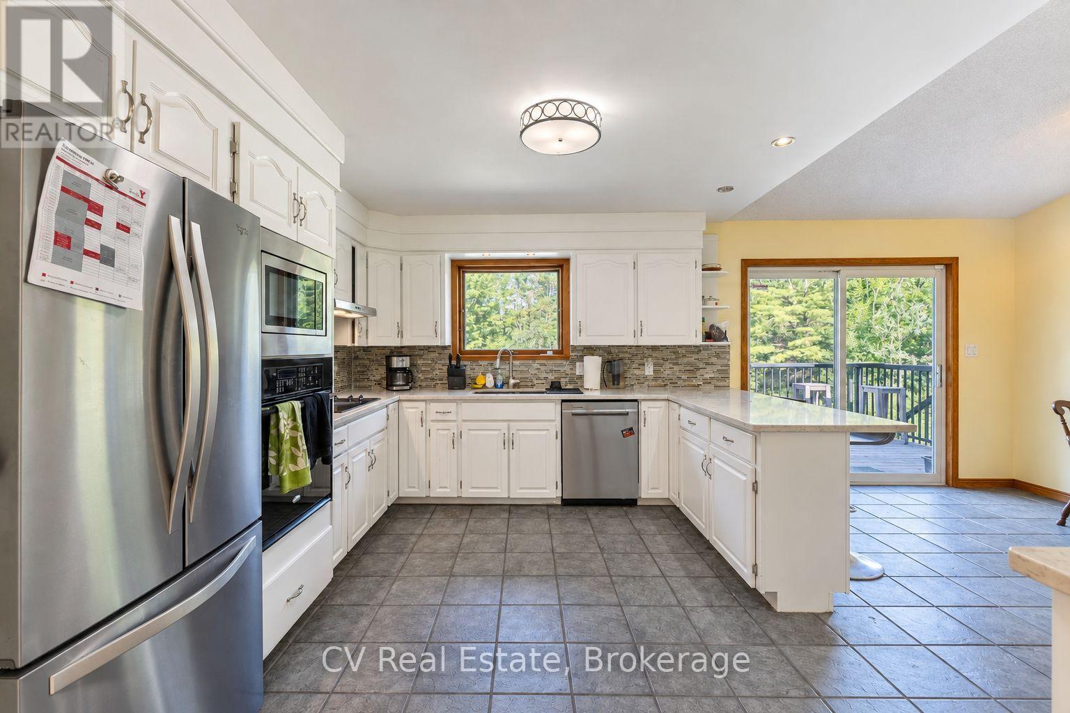 1045 Narrows Road, Gravenhurst, Ontario  P1P 1R2 - Photo 8 - X13778612
