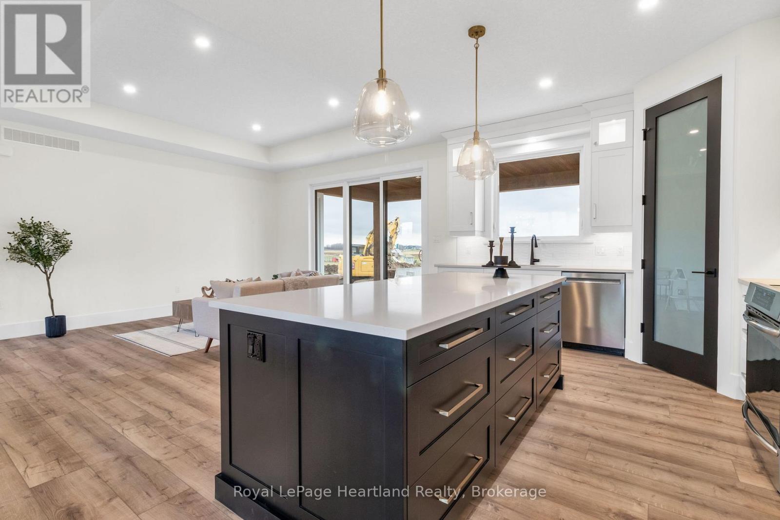 84347 Kent Line, Huron East (Grey), Ontario  N0G 1H0 - Photo 9 - X13778624