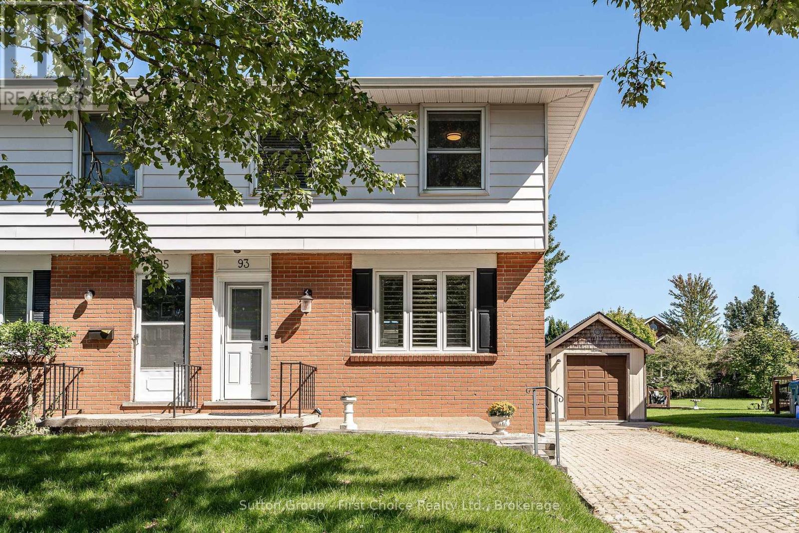 93 Kemp Crescent, Stratford, Ontario  N5A 5C2 - Photo 1 - X13778642